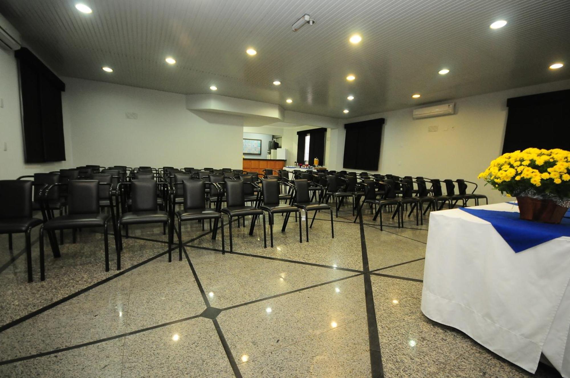 Hotel Riviera Araçatuba Buitenkant foto